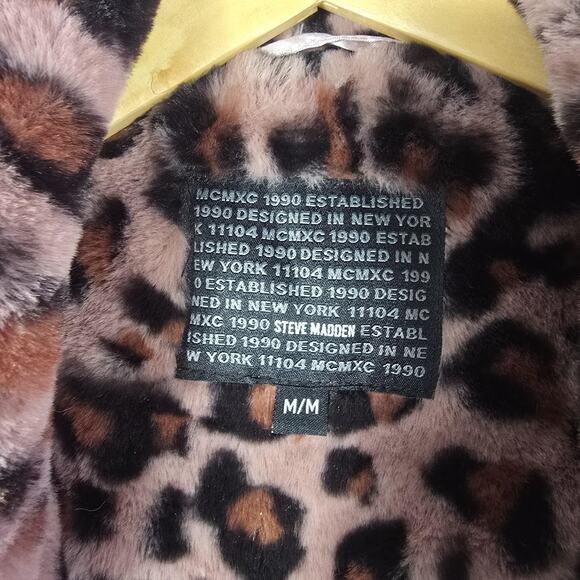 Steve Madden Coat Womens Sz M Pink Leopard Faux Fur Button Front Mob Wife - Picture 2 of 10